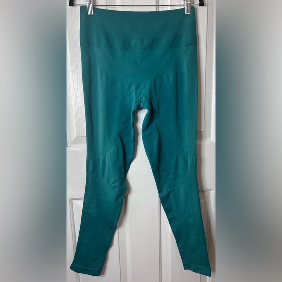 Lululemon Zone In Tight- Forage Teal/ Size 12 - Picture 10 of 10